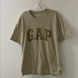 Women’s Gap size large T Shirt